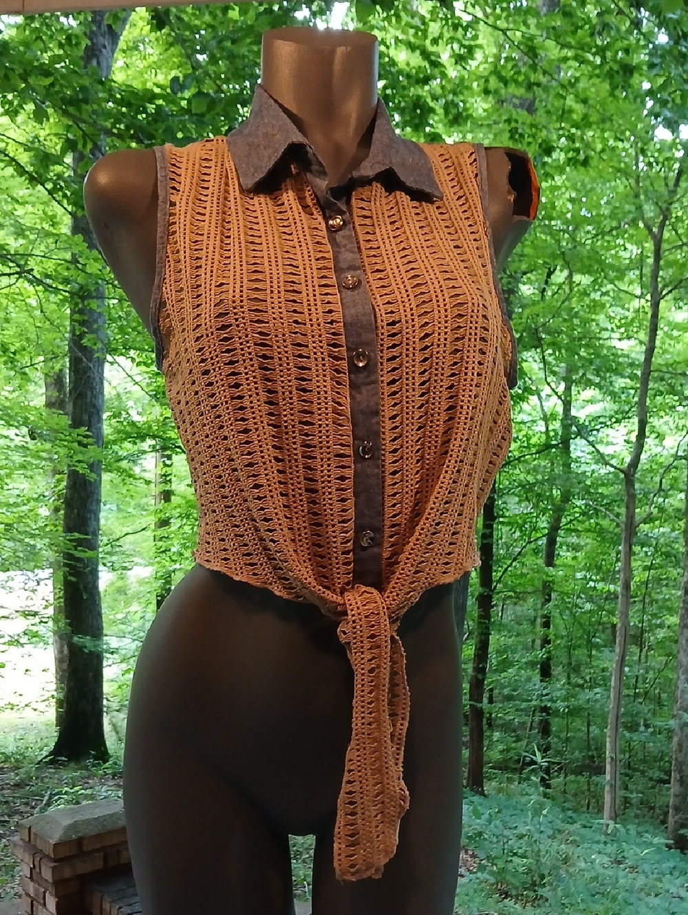 love J Beige Crochet Tie-Front Crop Top with Denim Trim,sz.L.
